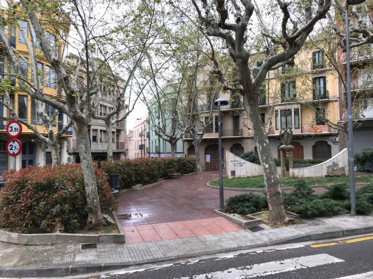 Urban Manresa-City Center Apartment With Balcony エクステリア 写真
